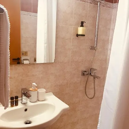 Pernera Studio Room With Pool *