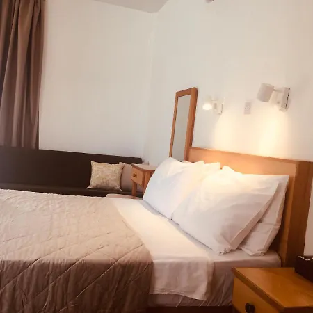 Pernera Studio Room With Pool Paralimni